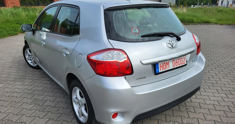 Toyota Auris cena 23900 przebieg: 162000, rok produkcji 2010 z Bieruń małe 742